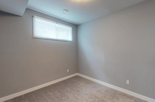 Building Photo - 2113 Auxier Ct SW