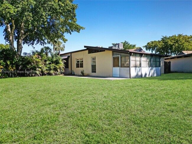 Foto del edificio - 114 Essex Rd