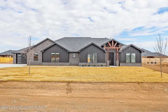 Foto principal - 504 Country Club Dr