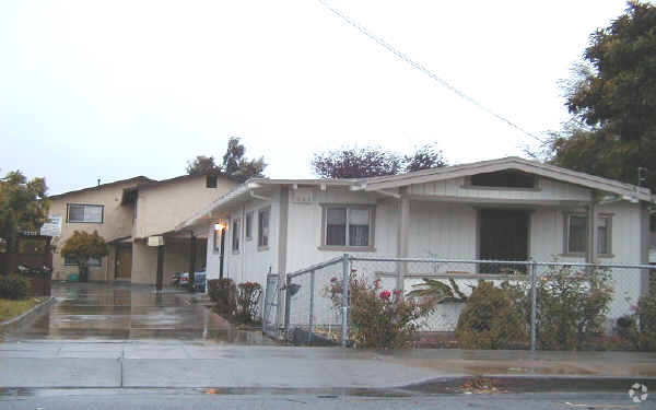 Building Photo - 22723--22725 Myrtle St