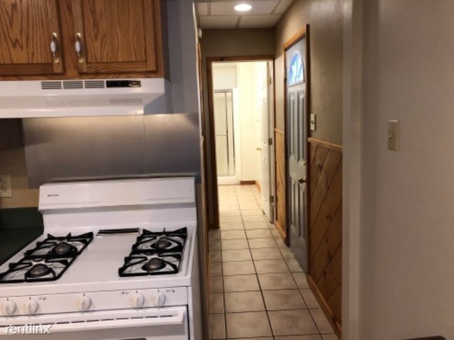 Foto del edificio - 1 br, 1 bath Apartment - 5404 Main Rd