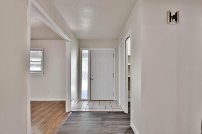 Building Photo - 3607 45th St