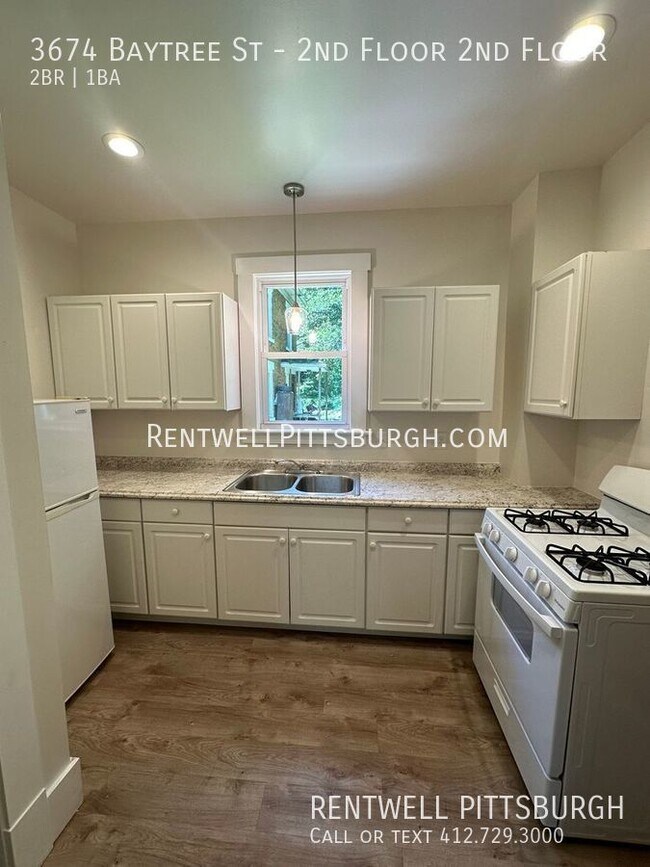 Building Photo - 2 Bedroom Duplex in Summer Hill