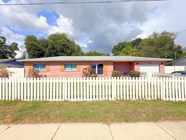 Photo - 7111 16th St N House