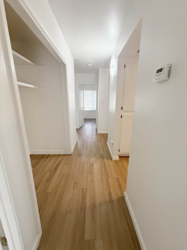 Foto del edificio - 3251 Mill Springs Dr