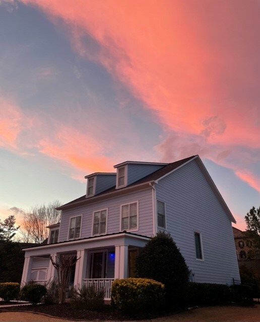 Foto del edificio - 1024 Regal Hills Ln