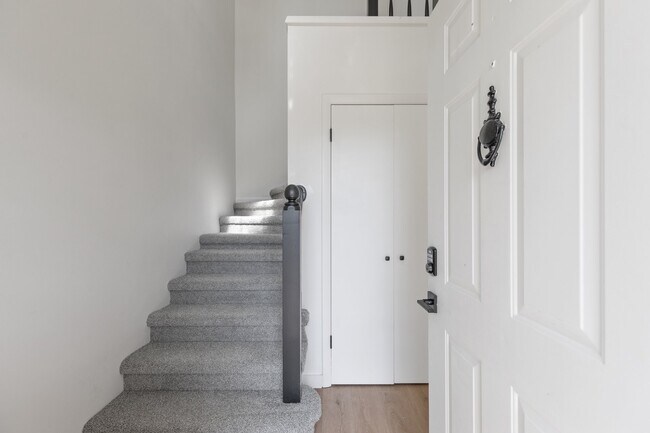 Foto del edificio - 5721 Brentwood Meadows Cir