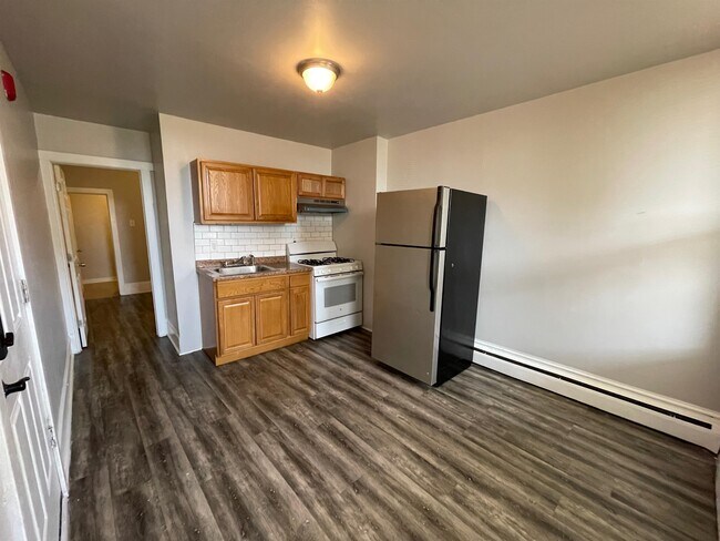 Photo - 1313 W Allegheny Ave Apartment