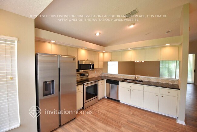 Building Photo - 10904 New Brighton Ct
