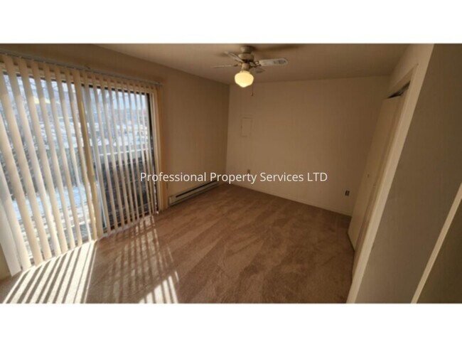 Foto del edificio - Spacious 2-Bedroom, 1-Bath Duplex  Second Floor