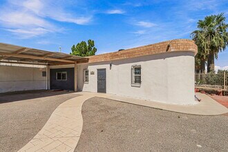 Building Photo - 3701 Hueco Ave