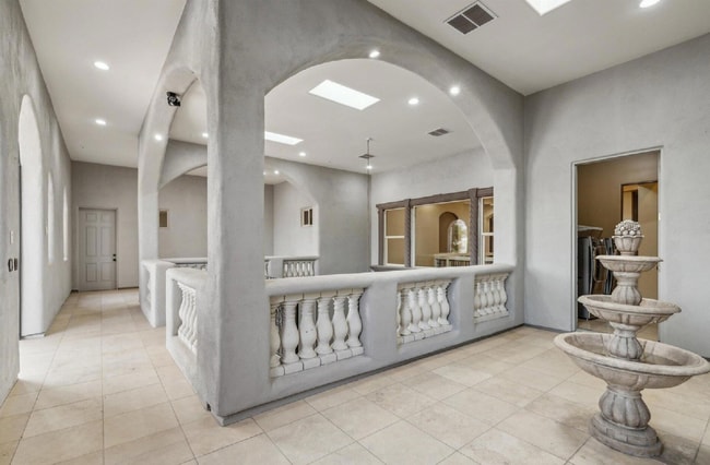 Building Photo - 8214 E Kael St