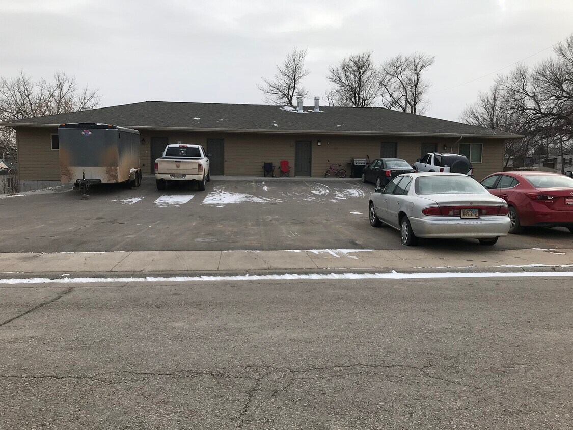 812 Aurora St Unit 2, Belle Fourche, SD 57717 Apartments in Belle
