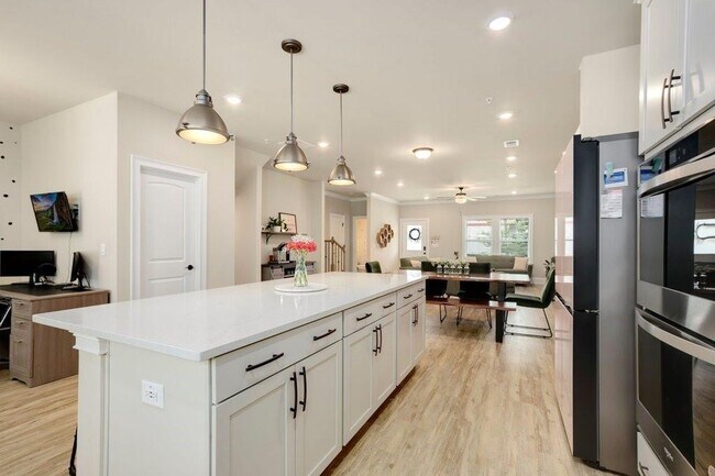 Building Photo - 108 Altamaha Trl