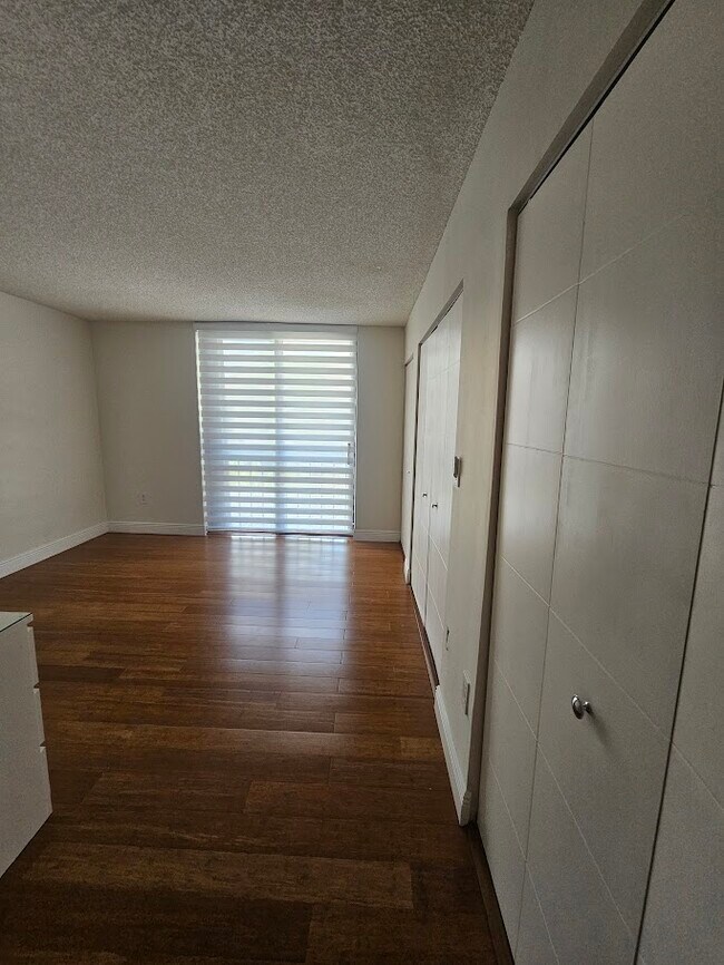 Foto del edificio - 12254 SW 16th Ter