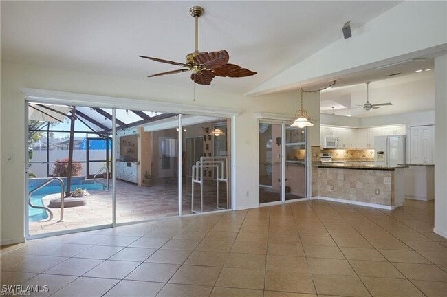 Foto del edificio - 233 SW 44th Terrace