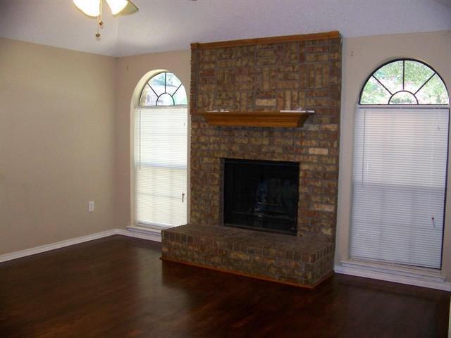Building Photo - 10828 Tall Oak Dr