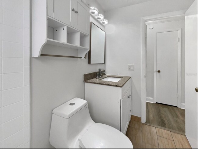 Foto del edificio - 23337 Olean Blvd