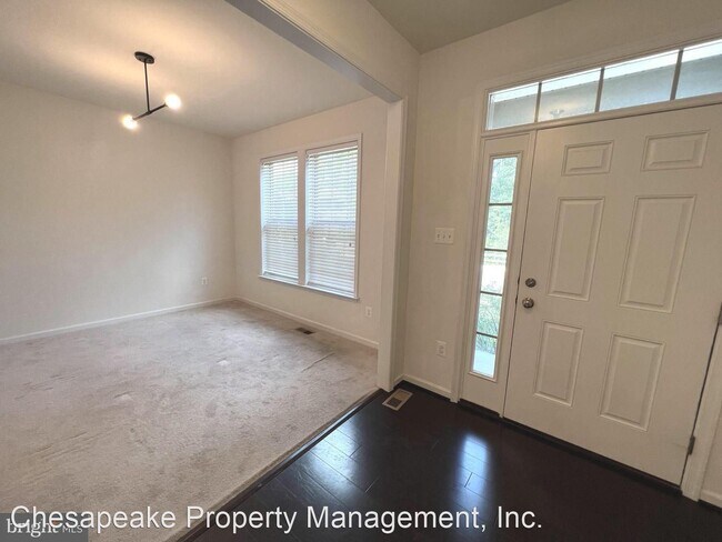 Foto del edificio - 6 br, 3.5 bath House - 7610 Holly Ridge Drive