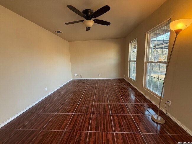 Foto del edificio - 3730 La Sabre Dr