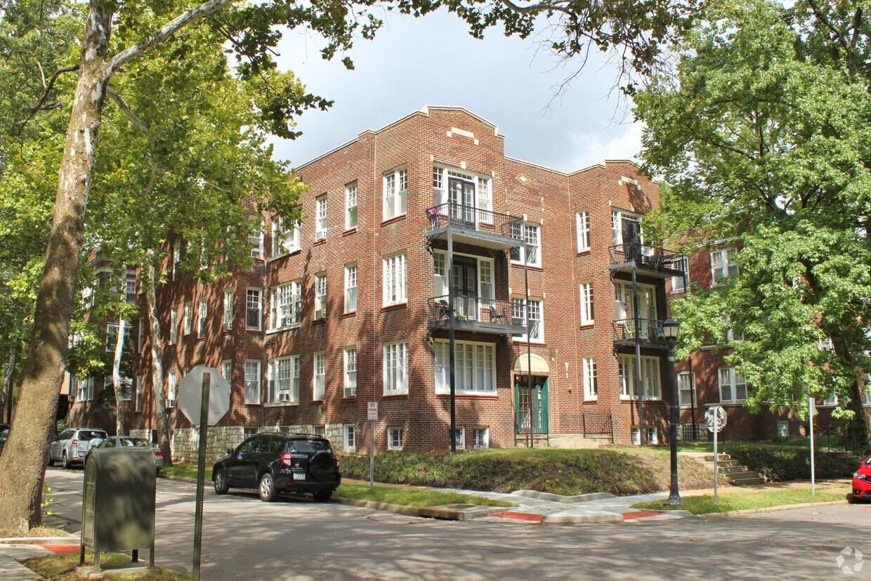 Foto principal - 6843 Kingsbury Blvd
