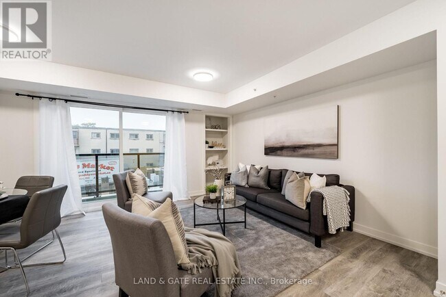 Photo du bâtiment - 976 Simcoe St N