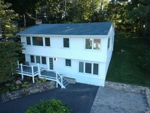 Building Photo - 9 Longview Dr