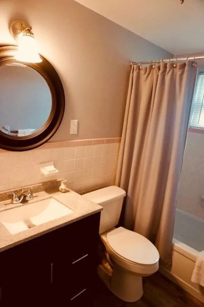 Foto del edificio - 2208 Arcadia Rd