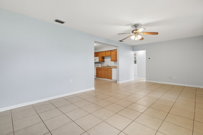 Foto del edificio - 4220 38th Ave N