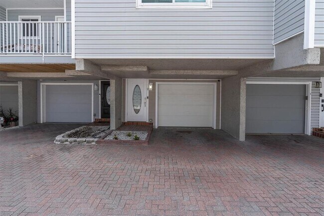 Foto del edificio - 12274 1st St W