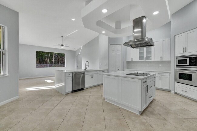 Building Photo - 6470 NW Regal Cir