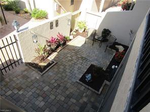 Building Photo - 324 Foxtail Ct