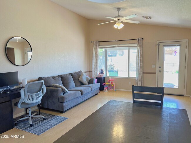 Building Photo - 3980 E Pinon Ct