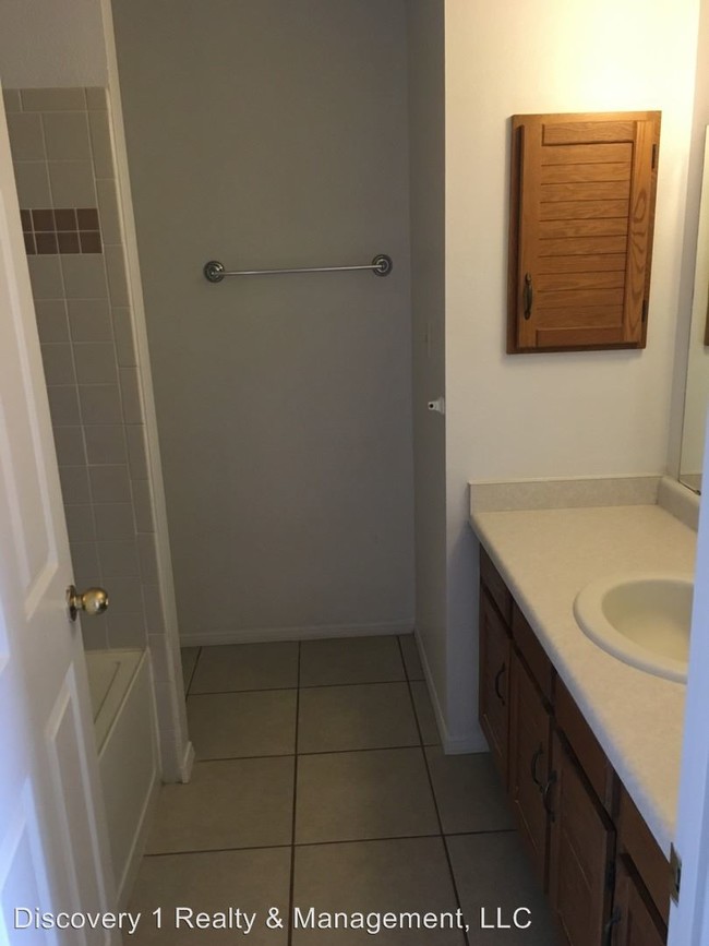 Building Photo - 3 br, 2 bath House - 429 Pyrite Dr NE