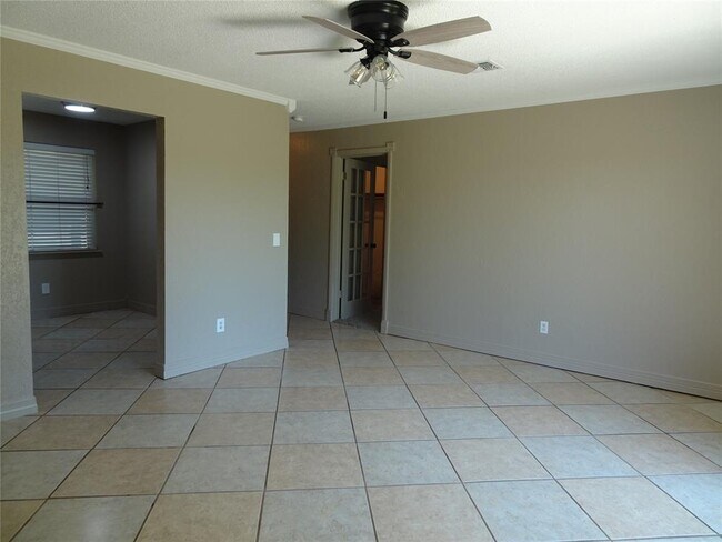 Foto del edificio - 600 Oak Creek Dr