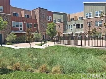 Building Photo - 8861 Ash Ave