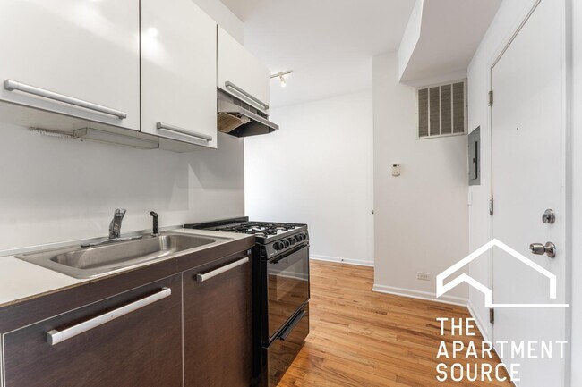 Foto del edificio - 5054 N Winthrop Ave
