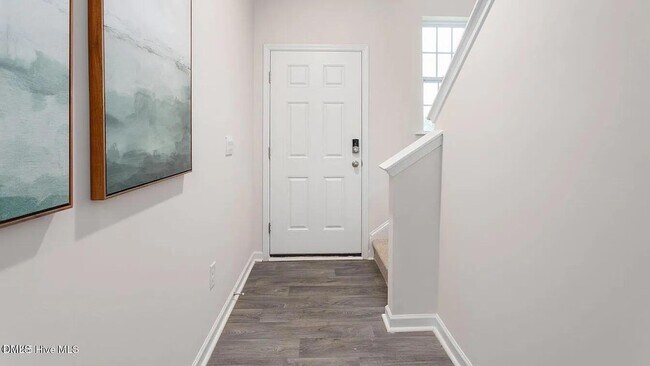 Foto del edificio - 412 Cherry Laurel Dr
