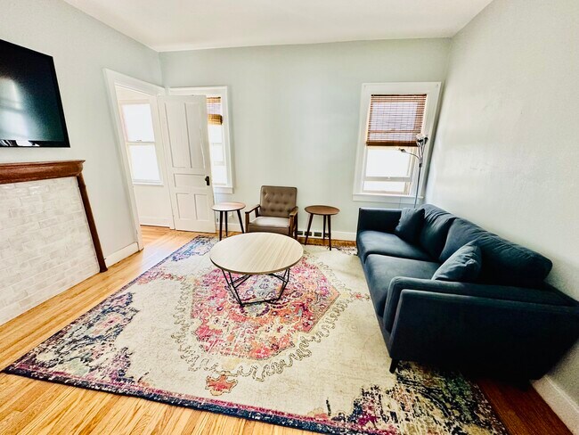 Building Photo - 217 Norwood Ave