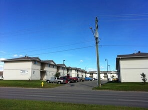 Building Photo - 9019-9086 86 St