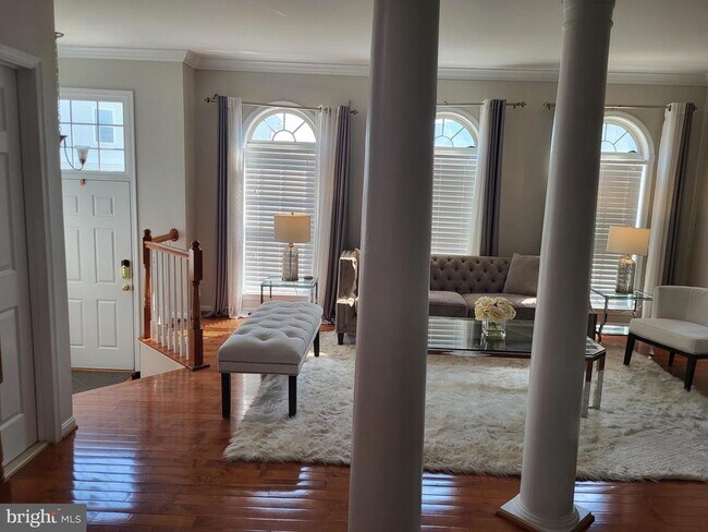 Foto del edificio - 8200 Gunston Commons Way