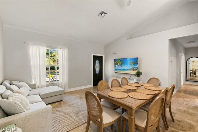 Foto del edificio - 317 3rd Ave