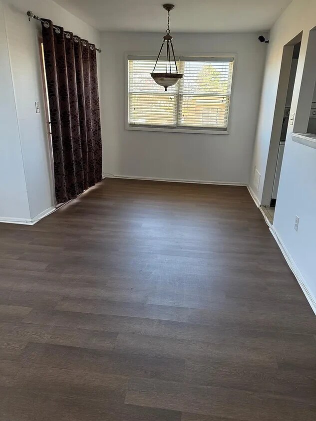 Foto principal - 23 Florence Tollgate Pl