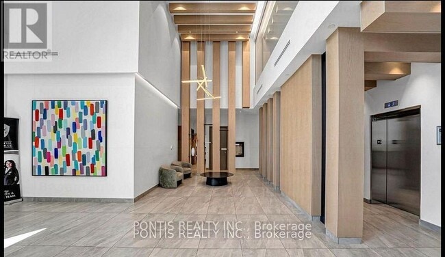 Photo du bâtiment - 86 Dundas St E