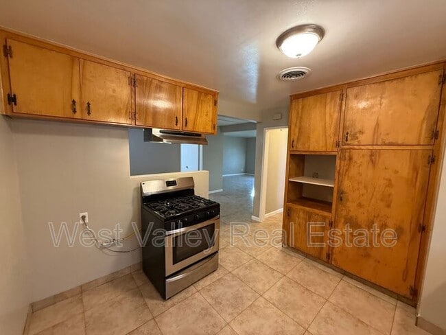 Foto del edificio - 606 Pierce St