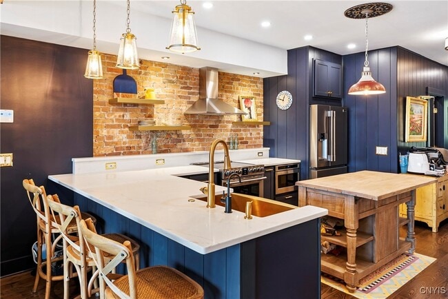 Building Photo - 20 E Genesee St