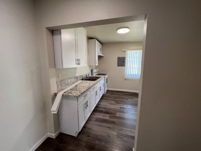 Tower District Apartments for Rent - Fresno, CA - Updated Today ... - Fresno Tower Apartments For Rent