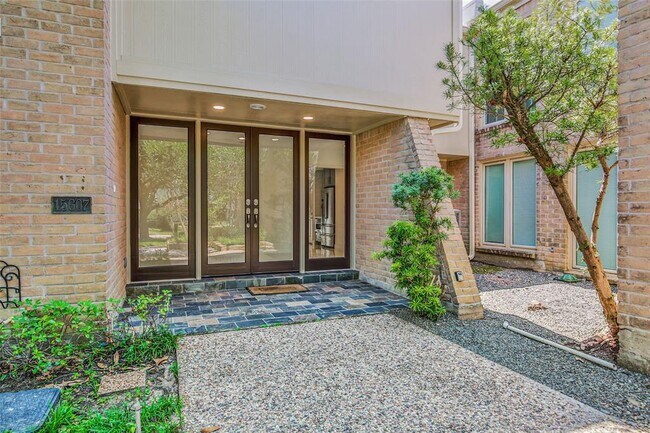 Building Photo - 15607 Memorial Dr