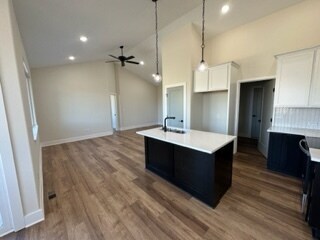 Foto del edificio - 5291 N Pebblecreek St