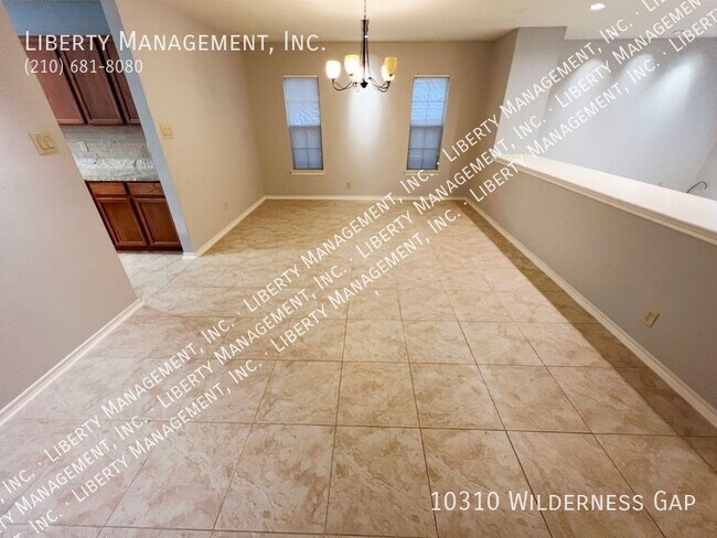 Foto del edificio - Absolutely beautiful 4 bedroom 3288 sq ft ...